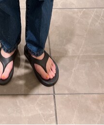 OOFOS | ビーチサンダル