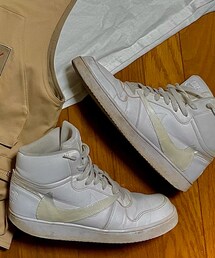 NIKE | 愛用してる3000円スニーカーをtravis aj1風に逆スウッシュカスタム！(スニーカー)