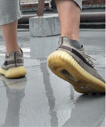 Yeezy | スニーカー