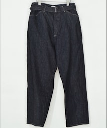 COMOLI | デニムベルテッドパンツ(デニムパンツ)