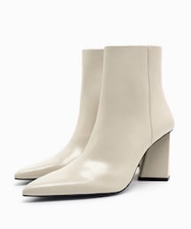ZARA | トライアングルヒール アンクルブーツ(ブーツ)