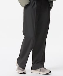 UNIQLO | タックワイドパンツ(スラックス)