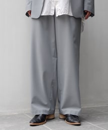 Edwina Horl | スラックス