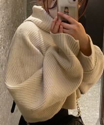 GU | GUのクロップドタートルネックセーター、お団子とよく合います^_^(ニット/セーター)
