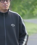 GU×UNDERCOVERの「トップス(ジャージ)」