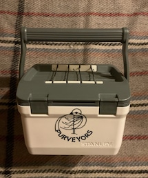 STANLEY | ✨＜STANLEY（スタンレー）＞ クーラーボックス6.6L……ステッカーをPURVEYORSに貼り替えて✨(アウトドアグッズ)