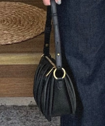 CHARLES & KEITH | ショルダーバッグ