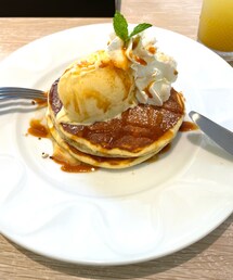 デニーズのパンケーキ🥞 | デニーズでブランチ後に食べたパンケーキ🥞キャラメルソース🍯(その他)