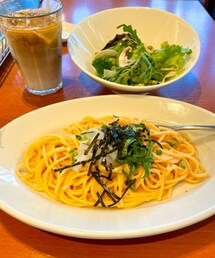 パスタランチ🍝 | タラコとイカと大葉のパスタ。前日21時から絶食→採血、身体測定など→バリウム検査→やっと16時間ぶりの食事🍴この後、下剤が効いてきて…🏃‍♂️💦🚻(その他)