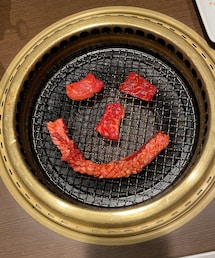 焼肉🥩✨ | そういや去年家族で焼肉屋に行ってから、今年は家族で焼肉行ってないなぁ…って気づいて、記念日お祝い兼ねて久しぶりの外食(焼く前の🥩)(その他)