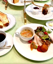 モーニング☕️ | 初めて行った、昭和感のある古いレストランのモーニング🍞70代後半？のおじいちゃんが何回も☕️おかわりを注ぎに来てくれる✨👴(その他)