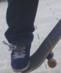 ES | スニーカー