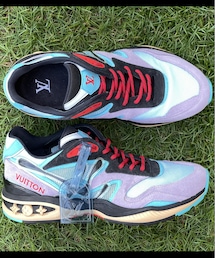 LOUIS VUITTON | スニーカー