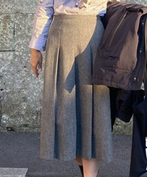 FIRST REVUE | スカート