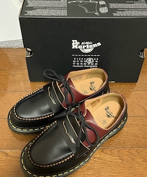 MM6 Maison Martin Margiela | 「1490 TWIST MM6 10ホールブーツ」は、10ホールの1490ブーツに1461シューズのヴァンプトゥバージョンを組み合わせ(シューズ)