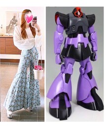 ドム | 確かに似たシルエット🙆‍♀️(フィギュア)