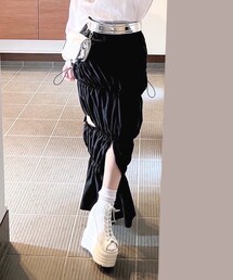 Her praha | 両サイドの膝上の部分が丸くあいてるドロストスカート♡(スカート)