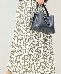 Te chichi | スカート