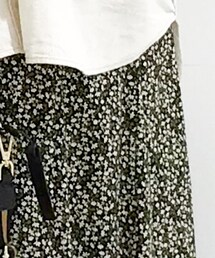 Rouge vif | スカート