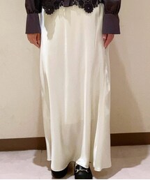 Te chichi | スカート