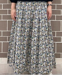 Te chichi | スカート