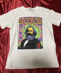 GOODENOUGH | マルクスTee/Kozic(Tシャツ/カットソー)