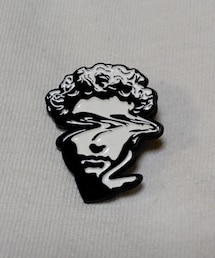 歪みゆく石像 | キーマンからのプレゼント✨デザインが最高すぎる😍(バッジ)