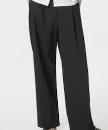 UNIQLO | タックワイドパンツ(スラックス)
