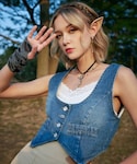 SHEINの「トップス(ベスト)」