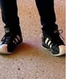 adidas | スニーカー