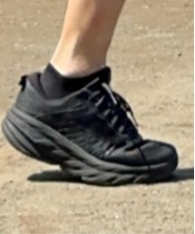 HOKA | スニーカー