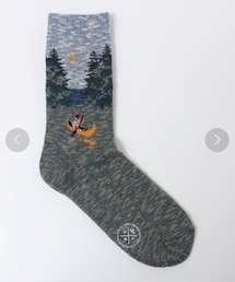 ROYALTIS | 月明かりに照らされた湖をカヌーで渡る様子(ソックス/靴下)