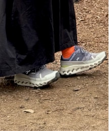 On | スニーカー