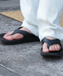 OOFOS | サンダル