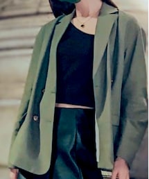 Isn't She? | タンクトップ