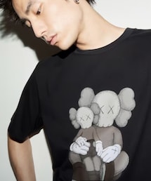 UNIQLO | UT KAWS コラボT ブラック(Tシャツ/カットソー)