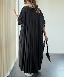 HUG.U | 洗練バックプリーツワンピ(ワンピース)