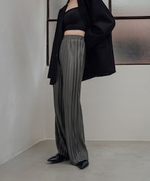 PAZZO | 微光澤直筒壓褶長褲(パンツ)