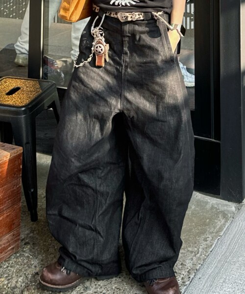 ごまだれ｜jcaesar studioのデニムパンツを使ったコーディネート
