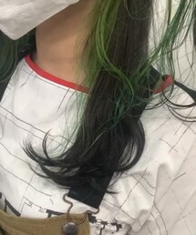 インナーカラーグリーン入れたよ🐸 | インナーグリーン入れたよ🐸(ファッション雑貨)