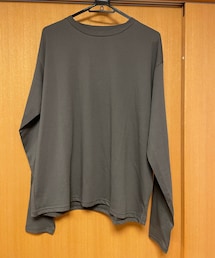 しまむら | ユビアナツキロンT Helm 2023.9.(Tシャツ/カットソー)