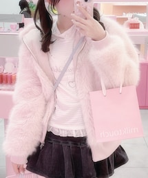 HUG YOUR SKIN | トップス