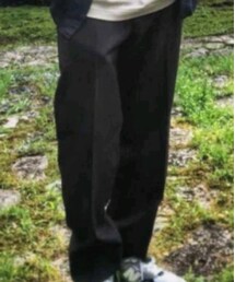 UNIQLO | レギュラーフィットテーパードパンツ(スラックス)