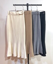 di colore | スカート