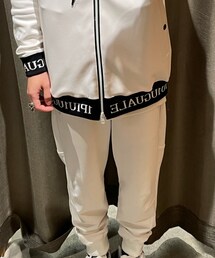 1 piu 1 uguale 3 | パンツ