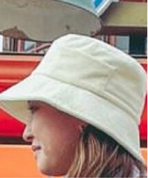 Lack of Color | 帽子