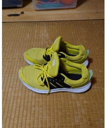 adidas | スニーカー