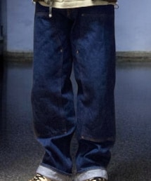 PRISON BLUES | 「プリズンブルース(PRISON BLUES)」は、アメリカのオレゴン州ペンドルトンにある刑務所で、受刑者たちが生産しているアパレルブランドです。受刑者に技術を学び、社会復帰の機会を与える目的で、1989年に州の更生局によって設立されました。製品はすべて受刑者の手作業で作られており、「MADE ON THE INSIDE(内部で作られた)」というブランディングがされています。(デニムパンツ)