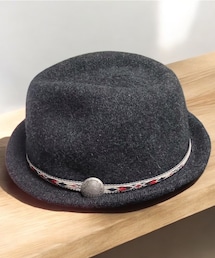 Amina | チロリアンテープとコンチョ付き(ハット)