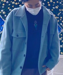 BEAMS | 胸にバラの刺繍が入ったスウェット。全体的にシンプルめなコーデになるのでスウェットで個性を出したいです。(スウェット)